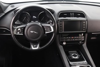 Jaguar F-PACE vaihtoauto