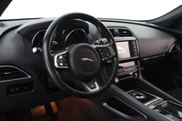 Jaguar F-PACE vaihtoauto