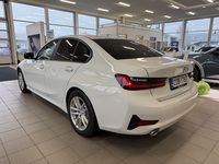 BMW 330 vaihtoauto