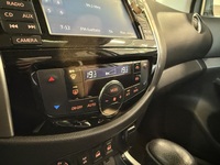 Nissan Navara vaihtoauto