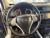 Nissan Navara vaihtoauto