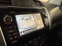 Nissan Navara vaihtoauto