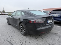 Tesla Model S vaihtoauto