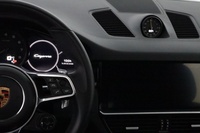 Porsche Cayenne vaihtoauto