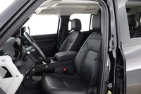 Land Rover Defender vaihtoauto