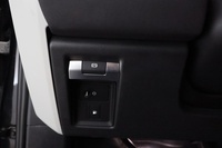 Land Rover Defender vaihtoauto