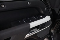 Land Rover Defender vaihtoauto