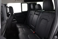 Land Rover Defender vaihtoauto