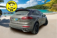 Porsche Cayenne vaihtoauto