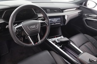 Audi Q8 e-tron vaihtoauto