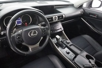 Lexus IS vaihtoauto
