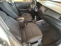 Kia Carens vaihtoauto