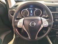 Nissan Navara vaihtoauto