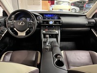 Lexus IS vaihtoauto
