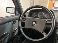 Mercedes-Benz 200 vaihtoauto