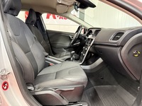 Volvo V40 Cross Country vaihtoauto