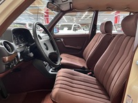 Mercedes-Benz 200 vaihtoauto