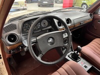 Mercedes-Benz 200 vaihtoauto