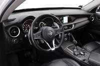 Alfa Romeo Stelvio vaihtoauto