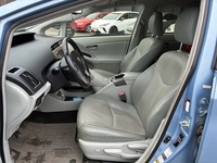 Toyota Prius PHEV vaihtoauto