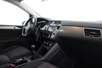 Volkswagen Touran vaihtoauto