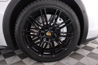 Porsche Taycan vaihtoauto