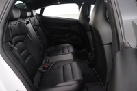 Porsche Taycan vaihtoauto