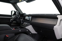 Land Rover Defender vaihtoauto