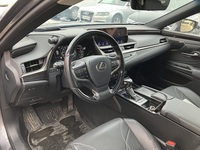 Lexus ES vaihtoauto