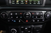 Jeep Wrangler vaihtoauto