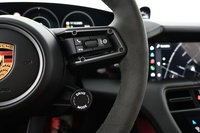 Porsche Taycan vaihtoauto