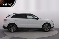 Porsche Cayenne vaihtoauto