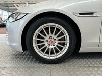 Jaguar XE vaihtoauto