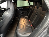 Tesla Model S vaihtoauto