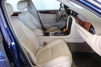 Jaguar XJ8 vaihtoauto