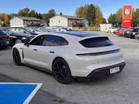 Porsche Taycan vaihtoauto