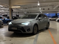 Toyota Avensis vaihtoauto
