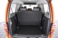 Volkswagen Caddy Maxi vaihtoauto