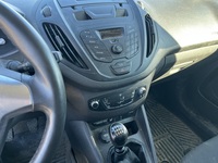 Ford Transit Courier vaihtoauto