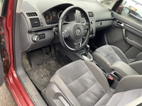 Volkswagen Touran vaihtoauto