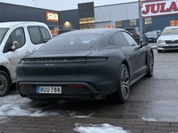 Porsche Taycan vaihtoauto