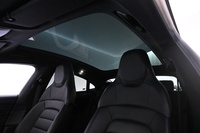 Porsche Taycan vaihtoauto