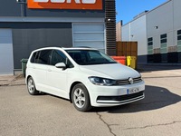 Volkswagen Touran vaihtoauto