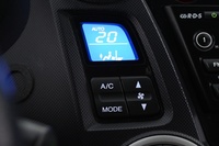 Honda Insight vaihtoauto