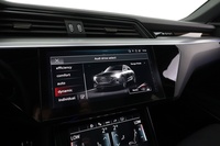 Audi Q8 e-tron vaihtoauto