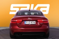 Jaguar XE vaihtoauto
