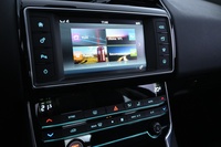 Jaguar XE vaihtoauto