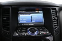 Infiniti FX30d vaihtoauto