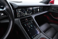 Porsche Taycan vaihtoauto