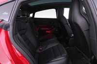 Porsche Taycan vaihtoauto